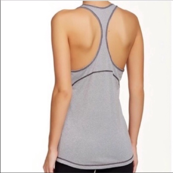 Zella Tiny Tech Tank Gray Stripe. Medium - Picture 1 of 2
